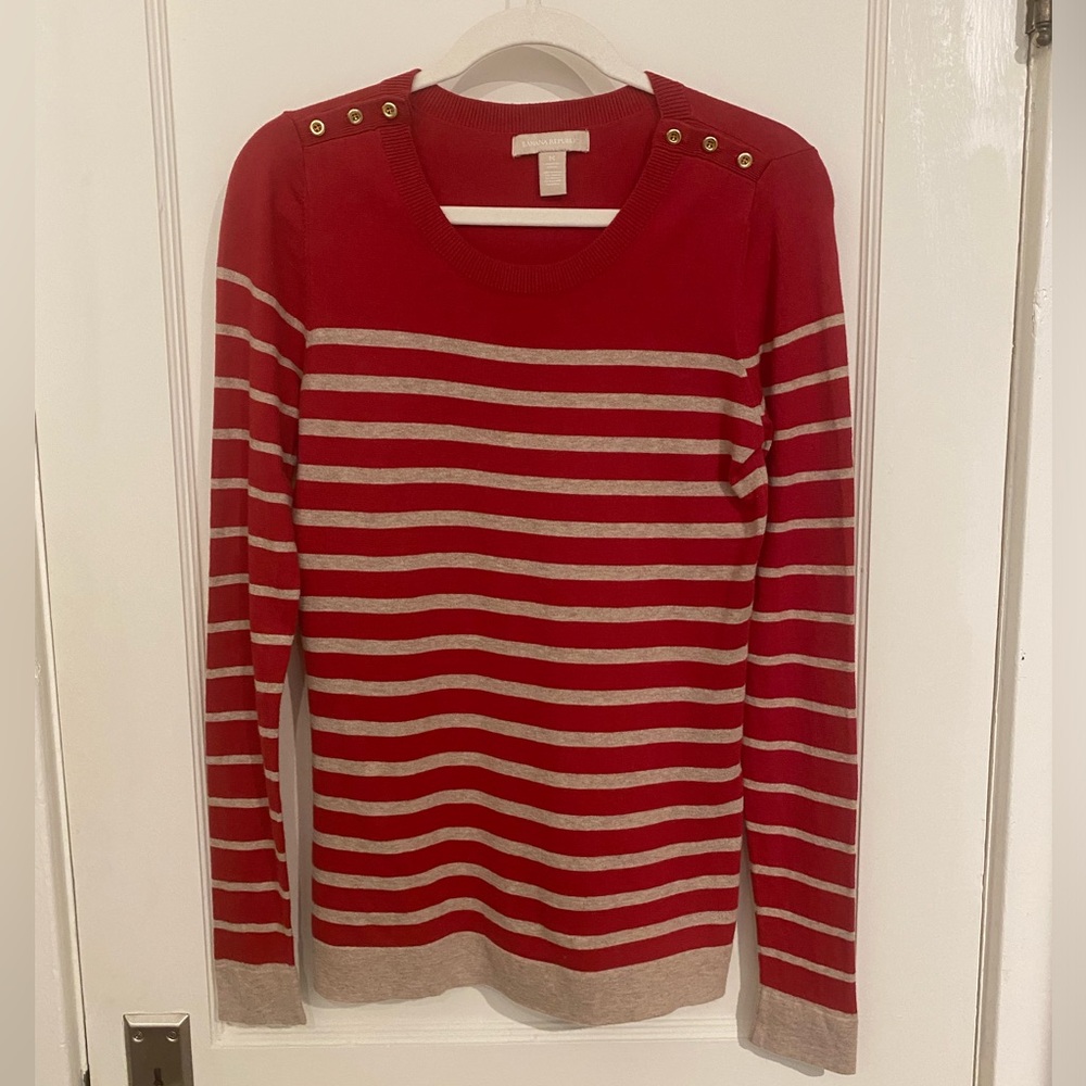 Banana Republic Crew Neck Long-Sleeve Sweater Size M